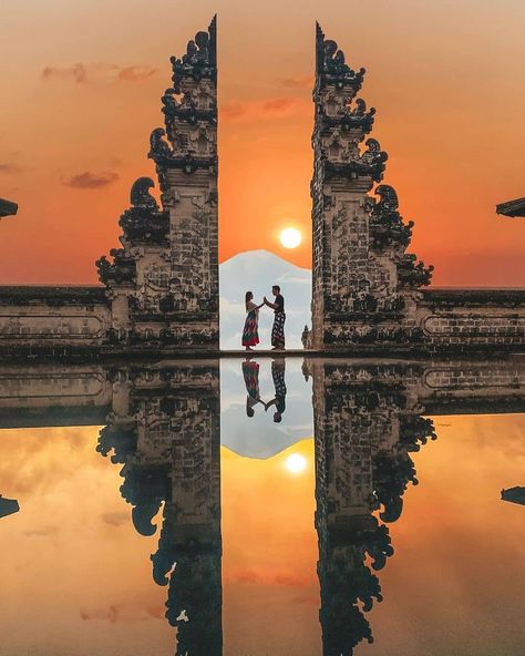 Bali Travel Photography, Heavens Gate, Voyage Bali, Bali Hotels, Bali Island, Active Volcano, Destination Voyage, Bali Travel, Photoshop Photography