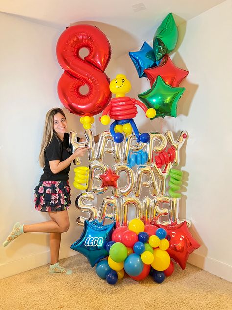 Lego Balloon Bouquet, Lego Balloon Centerpieces, Lego Birthday Balloon Arch, Lego Birthday Backdrop, Lego Balloons Hieppp, Lego Balloons, Balloons Number, Number Balloons, Lego Party