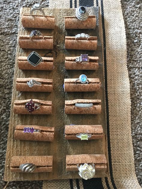 Display Rings For Sale, Creative Ring Display, Diy Ring Holder Display, Jewelry Board Display, Diy Ring Display Craft Show, Creative Jewelry Displays Craft Booths, Ring Displays For Craft Shows, Craft Fair Jewelry Display Ideas, Rings Display Ideas