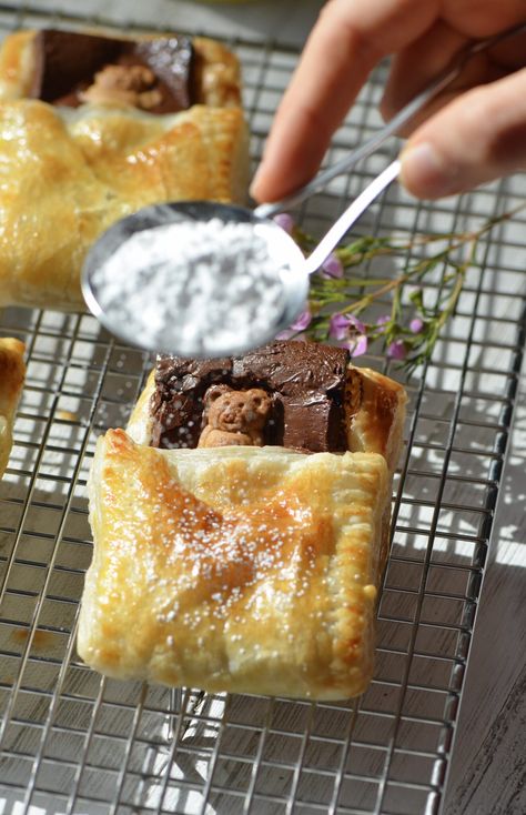 Chocolate Puff Pastry Sleeping Bears – Corrigan Sisters Teddy Bear Puff Pastry, Teddy Graham Puff Pastry, Corrigan Sisters, Chocolate Puff Pastry, Puff Pastry Chocolate, Oat Cookie Recipe, Chocolate Puff, Pastry Chocolate, Preschool Winter