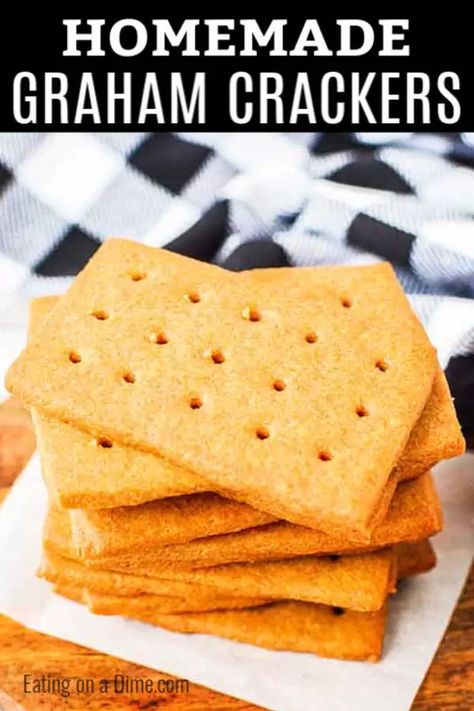 You have to try this fun homemade graham crackers recipe. They are fun and easy to make with the kids. Once you have homemade, you'll never turn back! How To Make Graham, Usa Cookies, Homemade Crackers Recipe, Healthy Biscuits, Graham Cracker Recipes, Eating On A Dime, Smore Recipes, Easy Snacks For Kids, Crackers Recipe