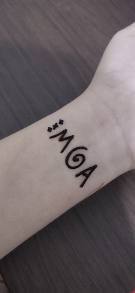 Kpop Henna Designs, Moa Txt Tattoo, Txt Tattoos Ideas Kpop, Txt Inspired Tattoos, Txt Tattoos, Kpop Tattoos, Hand And Finger Tattoos, Cute Tiny Tattoos, Finger Tattoos