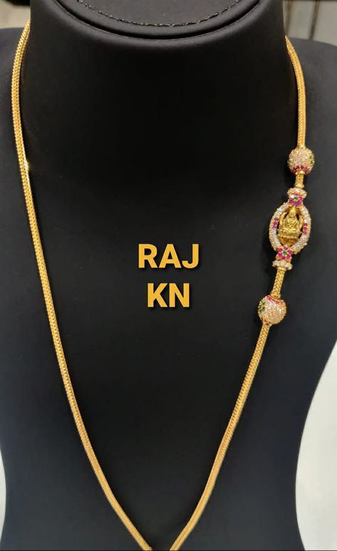 Kodi Design, Thali Chain, Locket Chain, Gold Finger Rings, Gold Jewels Design, Neck Pieces Jewelry, Pure Gold Jewellery, Black Beads Mangalsutra Design, Gold Jewelry Outfits