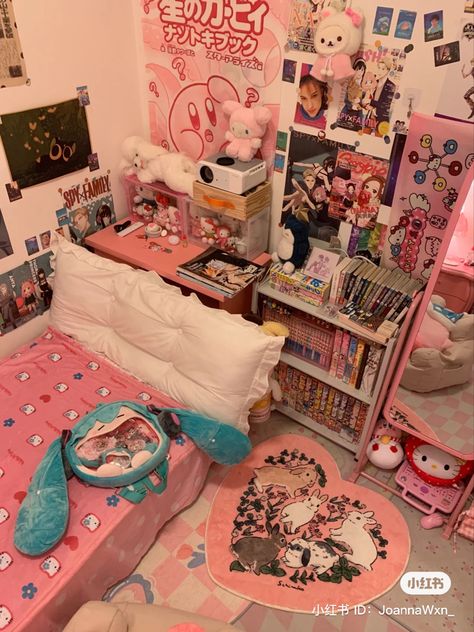 Bedroom Plushies, Plushies Sanrio, Anime Bedroom Ideas, Sanrio Room, Anime Bedroom, Kawaii Room Ideas, Kawaii Bedroom, Diy Room Decor For Teens, Otaku Room