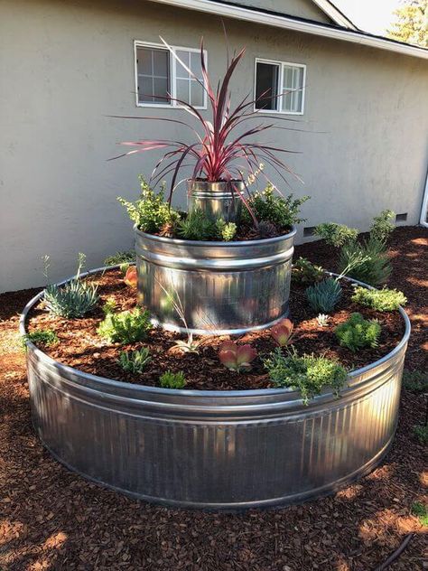 Round Stock Tank Garden, Garden Stock Tank, Metal Tub Garden Planters, Stock Tank Landscape Ideas, Stock Tank Garden Ideas, Birdbath Planter Ideas Garden Projects, Water Tank Garden Raised Beds, Galvanized Stock Tank Garden, Water Trough Garden Ideas