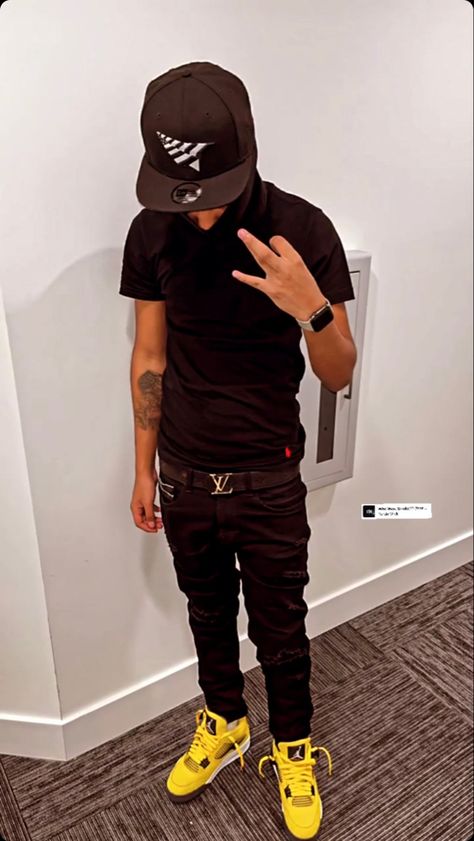 Yellow Jordan 4s Outfit Men, Ny Drip Outfit Men, Jordan 12 Taxi Outfit Men, Usa Drip Outfits Men, Big Drip Outfit Men, Nyc Drip Fits Men, Sneakers Nike Jordan, Drip Fits, Black Men Fashion Casual