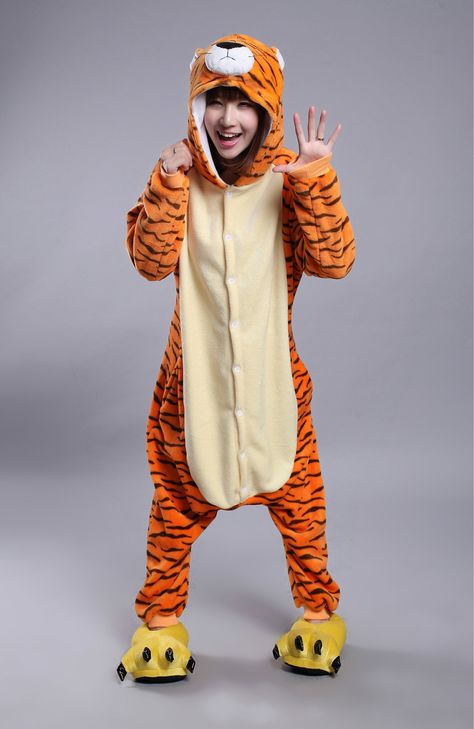 Anime Onesie, Cosplay Plus Size, Aesthetic Loungewear, Winter Prom Dresses, Tiger Costume, Animal Pajamas, Plus Size Cosplay, Adult Pajamas, Anime Cosplay Costumes