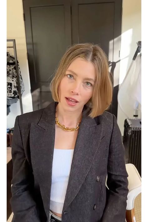 Jessica Biel Chopped Off All Her Hair and ‘Brought Back the F*ck Ass Bob’ | Glamour UK Jessica Beil Hair, Jessica Biel Hair, Beauty Youtubers, Hair Specialist, Glamour Uk, Celebrity Hair Stylist, Jessica Biel, Platinum Blonde Hair, Blonde Bobs