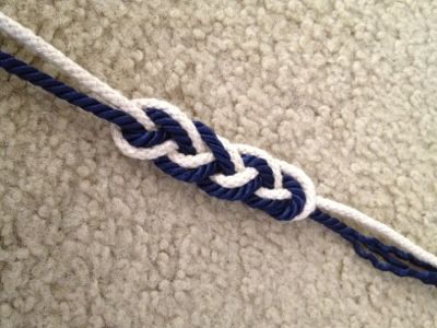 DIY Nautical Bracelet | Chen's & Chai Nautical Bracelet Diy, Cupcake Diy, Girls Camp Crafts, Sailor Bracelet, Diy Nautical, Nautical Diy, Nautical Crafts, Rope Diy, Nautical Bracelet