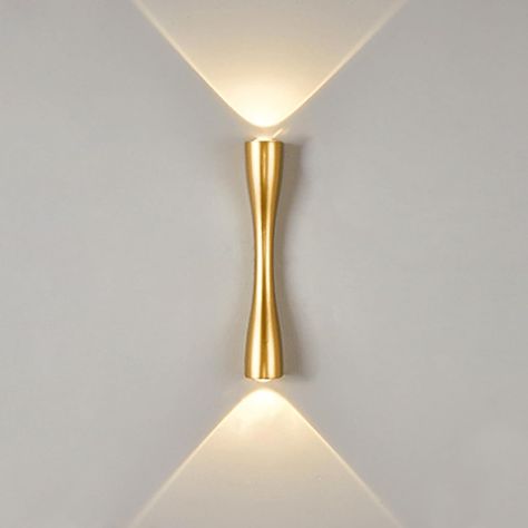 KRUIHAN Up and Down Wall Light Creative Gold Wall Lamp Modern Metal Interior Wall Lights LED Wall Lamp Wall Lighting Fixtures for Living Room,Hallway,Beside,Bedroom,Proch Lamp (24CM,Warm Light) Clapham House, Light Fittings Living Room, Kitchen Light Fittings, Bedroom Reading Lights, Wall Lights Indoor, Led Lights For Bedroom, Porch Lamp, Gold Wall Lights, Metal Interior