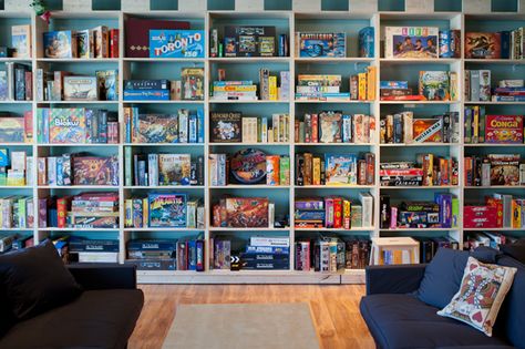 Castle Board Game Cafe... this may be my Graceland. Board Game Wall Storage, Board Game Collection, Gaming Bedroom Ideas Boys, Gaming Bedroom Ideas, Board Game Cafe, Board Game Room, Home Game Room, Game Cafe, Board Game Storage