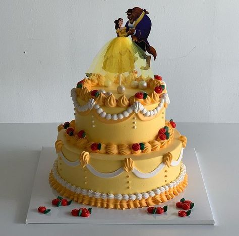 Beauty And The Beast Cakes, Belle Birthday Cake, Beauty And The Beast Cake Birthdays, Beauty And The Beast Cake, Belle Cake, Cake Cafe, Minnie Cake, Cupcakes Decorados, Funny Birthday Cakes