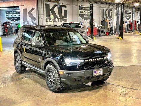 Black Bronco Sport, Outer Banks Looks, Black Bronco, Bronco Sport Outer Banks, Ford Bronco Concept, Bronco Concept, 2021 Bronco, Dream Whip, New Bronco