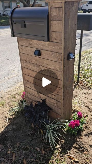 Karrie Lynn on Instagram: "DIY MAILBOX FINALLY DONE!  this project put me on my ass !! literally 🤣 It was worth it, though 🙌  . . ." Wood Mailbox Post Ideas, Multiple Mailbox Post Ideas Diy, Diy Modern Mailbox Ideas, Dual Mailbox Post Ideas, Unique Mailbox Ideas Diy, Diy Double Mailbox Post, Wooden Mailbox Ideas Diy, Modern Farmhouse Mailbox Ideas, Farmhouse Mailbox Ideas Diy