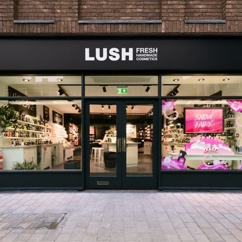 Lush Store, Product Innovation, Retail Lighting, Snow Fairy, Handmade Cosmetics, Store Design Interior, Nail Studio, Store Interior, City Centre