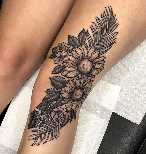 200+ Best Knee Tattoos Designs With Pictures (2023) - TattoosBoyGirl Flower Tattoo Meanings, Floral Tattoo Sleeve, Inspiration Tattoos, Leg Tattoos Women, Dope Tattoos For Women, Most Popular Tattoos, Knee Tattoo, Dope Tattoos, Popular Tattoos