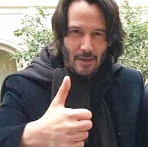 Keanu Reeves Funny Pictures, Keanu Reeves Reaction Pic, Keanu Reeves Cute, Keanu Reeves Pfp, John Wick Funny, Keanu Reeves Funny, John Wick Meme, Keanu Reeves Meme, Keanu Reeves Movies