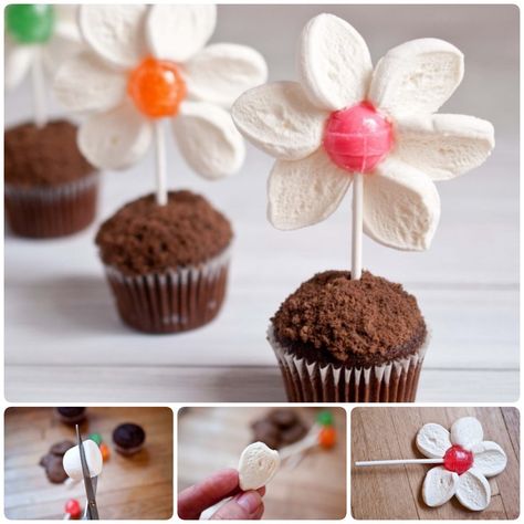 DIY Spring Marshmallow Flower Marshmallow Flower Cupcakes, Daisy Cupcakes, Marshmallow Flowers, Edible Crafts, Flower Cupcakes, Food Crafts, Mini Muffins, Mini Desserts, Let Them Eat Cake