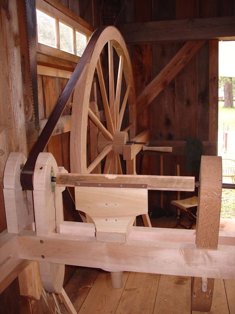 Great wheel lathe - Matthew D. SteinMatthew D. Stein Treadle Lathe, Plane Tool, Diy Lathe, Agricultural Tools, Wood Turning Lathe, Wooden Wheel, Woodworking Machine, Antique Tools, Homemade Tools