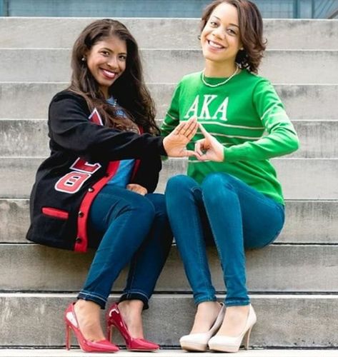 DST and AKA friends Aka And Delta Friends, 50th Photoshoot, Faithful Quotes, Alpha Woman, Greek Paraphernalia, Delta Girl, Divine 9, Theta Sorority, Divine Nine