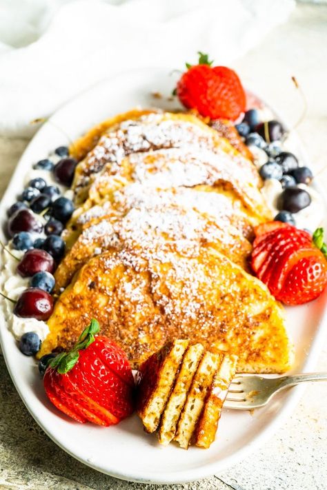 Cinnamon French Toast Pancakes French Toast Pancakes Recipe, Fluffy French Toast, French Toast Batter, Fluffy Buttermilk Pancakes, French Toast Pancakes, Flavored Pancakes, Buttermilk Pancakes Fluffy, Pancake Calories, Cinnamon Pancakes