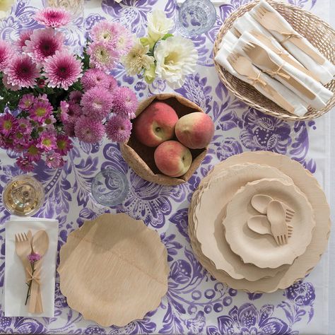 The Plate Debate: Compostable Bamboo vs. Other Disposable Alternatives Compostable Plates, Wedding Cutlery, Ice Cream Snacks, Wooden Cutlery, Bamboo Plates, Wood Utensils, Eating Utensils, Eco Wedding, Party Garden