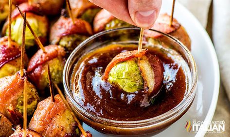 Bacon Wrapped Brussels Sprouts (With Video) Bacon Wrapped Brussels Sprouts Recipe, Bacon Wrapped Brussels Sprouts, Brussel Sprouts Appetizer, Bacon Wrapped Brussel Sprouts, Bacon Wrapped Appetizers, Best Holiday Appetizers, Sweet Bbq Sauce, Holiday Appetizers Easy, The Slow Roasted Italian