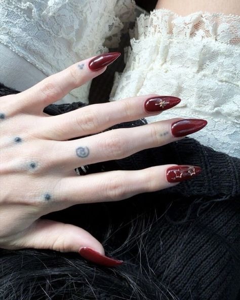 Vampire Prom, Modern Vampire, Red Acrylic Nails, Gothic Nails, Electric Nail File, Goth Nails, Grunge Nails, Drill Machine, Nail Drill Machine