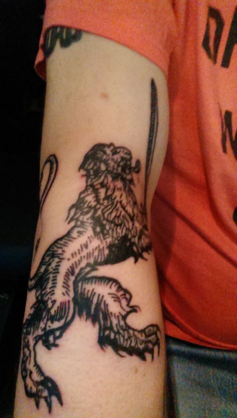 Medieval Lion Tattoo, Judah Tattoo, Lion Of Judah Tattoo, Lion Arm Tattoo, Art Design Ideas, Relief Print, Lion Of Judah, Lion Tattoo, Traditional Tattoo