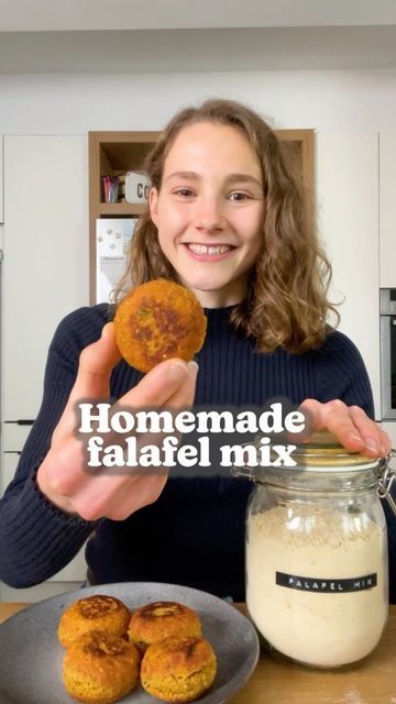 Homemade Falafel, Falafel Mix, Vegan Challenge, Falafel Recipe, Plant Based Cookbook, Vegan Cookbook, Chickpea Flour, Croquettes, Delicious Vegan Recipes