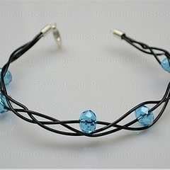 How To Make Jewelry With Wire Neat Crafts, Beading Bracelets, Wrapping Techniques, Cool Jewelry, Diy Jewlery, Glam Bag, Swirl Ring, Make Jewelry, Handcrafted Bracelets