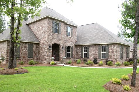 Cypress Point – Henry Brick Cedar Creek Brick, Cypress Point Brick, Cozy Porch, Brick Companies, South Alabama, Cultured Stone, Cedar Creek, General Contractor, Exterior Brick