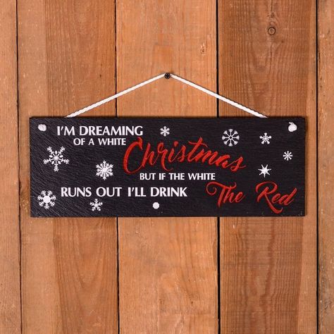 A beautiful hand crafted natural Deluxe Large Christmas Slate Hanging Hanging Sign, it is 4mm thick and hung with white jute rope. The plaque has been sandblasted and hand painted. Suitable for indoor or outdoor use this sign is the perfect gift for in and around the home or garden. Dimensions: w35 x h12 x 0.4cm (not including rope). Garden Dimensions, Africa Craft, Christmas Signs Diy, Name Plates For Home, Dreaming Of A White Christmas, A White Christmas, Diy Wood Signs, Jute Rope, Diy Signs