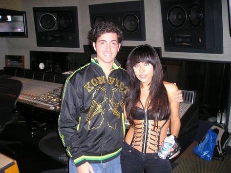 Lady Gaga recording ‘Just Dance’ 10 years ago. Baby Gaga, Twitter Pics, Steet Style, Lady Gaga Photos, Lady Gaga Pictures, Early 2000s Fashion, Old Lady, I Love My Wife, Just Dance