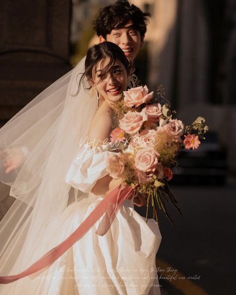 Every moment with you✨ Studio. @yvesrose_haus Dress. @evenmore_____ Makeup_Hair. @avenuejuno_wedding @yeonjung_s @su.hy.un… | Instagram Korean Prewedding Photography, Korean Wedding Photoshoot, Japan Wedding, Dream Wedding Reception, Korean Wedding Photography, Wedding Photoshoot Props, Pre Wedding Poses, Korean Wedding, Wedding Session