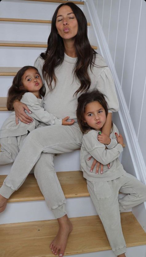 Lounge Wear Family Photos, Family Photos In Sweatpants, Loungewear Family Photos, Sweatsuit Family Pictures, Sweats Family Photoshoot, Family Sweatsuit Photoshoot, Sweatpants Family Photoshoot, Sweatpants Photoshoot, Sleep Photoshoot