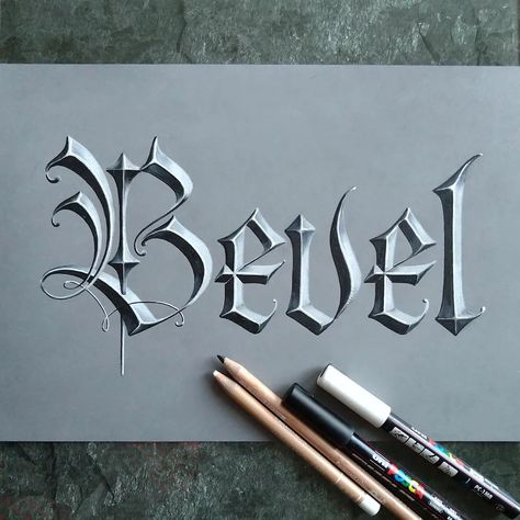 I will join Aurelie Maron's Lettering style challenge this year just for the fun of it. It remains to be seen how many days I have the time and energy to complete. 😬 Starting out with day 1: Bevel Drawn with a black and a white colored pencil plus black and white Posca pens. #gothicscript #gothiccalligraphy #gothiclettering #gothicletters #blackandwhitedrawing #letteringchallenge #pencildrawingart #frakturcalligraphy #bevel #letteringinspiration #carandacheluminance #poscapens #letteringstyl... Gothic Script, Gothic Lettering, Lettering Challenge, Lettering Style, Style Challenge, Black And White Drawing, Letter S, Colored Pencils, Hand Lettering