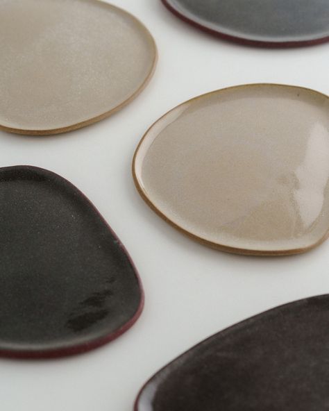 Discover the beauty in simplicity with our handcrafted stoneware plates. Each piece, a blend of organic shapes and earthy tones, is designed to elevate your dining experience. Embrace the art of dining with these exquisite, minimalist plates. How would you style these plates for your next event? Share your ideas with us! #finedining #craftedwithlove #ArtisanCrafted #moderntableware #tabletopstyle #DiningInStyle #organicdesign ##ceramıclove #handmadeceramics #dinnerwaredesign Minimalist Plates, Stoneware Plates, Modern Tableware, Beauty In Simplicity, Organic Design, Organic Shapes, Dining Experience, Earthy Tones, Dining Experiences