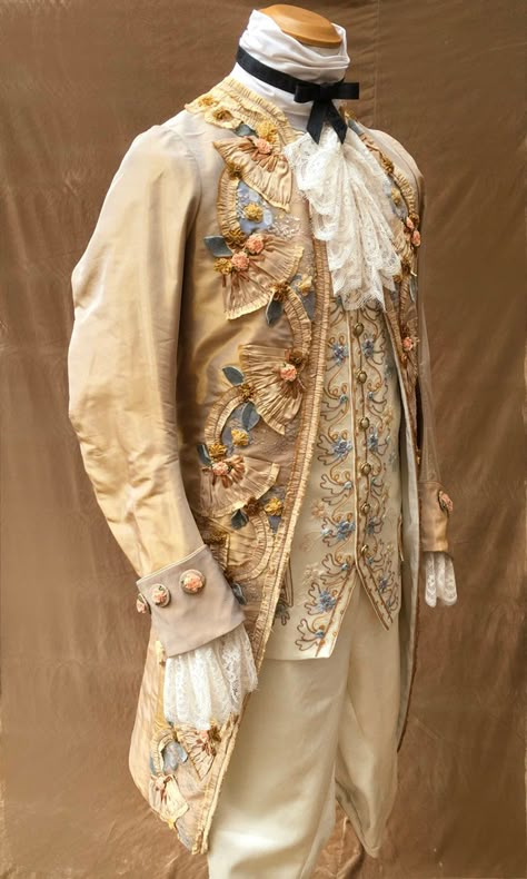 Rococo Costume, 17th Century Fashion, Costume For Men, Rococo Fashion, 18th Century Clothing, Royal Clothing, 18th Century Fashion, Century Clothing, Historical Costume