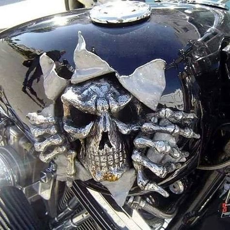 Check Out this Custom Fuel Tank!   @skullsportster  Follow @ratandcustoms   #sportster #chopper... A Skull, The Back, Harley Davidson, Black