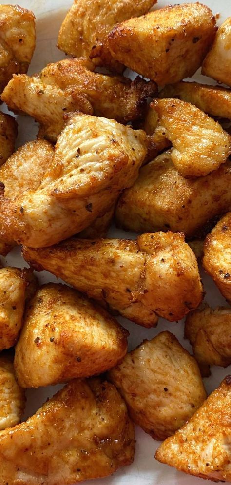 Healthy Breaded Chicken, Air Fryer Chicken Bites, Healthy Air Fryer Chicken, Healthy Air Fryer, Easy Chicken Breast, Fried Chicken Breast, Chicken With Olives, Air Fried Chicken, Air Fryer Recipes Chicken