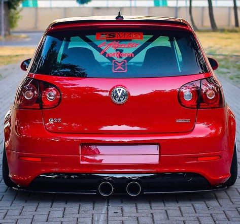 @vw.g.o.l.f posted on their Instagram profile: “❤TAG FRIENDS❤ Do you like it ? Follow @vwg.o.l.f for more |@vwg.o.l.f  #mk5 #vwgolf #golf5 #golfgti…” Golf Gti R32, Vw Polo Gti, Vw Golf Mk4, Polo Gti, Vw Art, Volkswagen Touran, Sports Wagon, Golf Mk5, Stance Cars