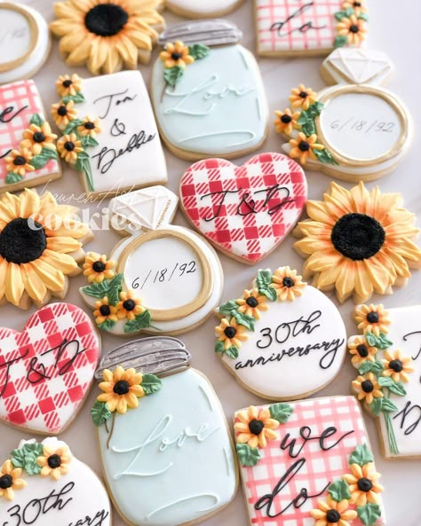 𝐋𝐀𝐔𝐑𝐄𝐍 𝐀𝐒𝐇 𝐂𝐎𝐎𝐊𝐈𝐄𝐒 on Instagram: “All the sunflowers make these 30th anniversary cookies so bright and cheerful! 🌻 Happy 30th anniversary Tom and Debbie! . . . . .…” I Do Bbq Cookies Decorated, Sunflower Birthday Cookies, Sunflower Wedding Cookies, I Do Bbq Cookies, Sunflower Cookies Decorated, Anniversary Cookies Decorated, Anniversary Sugar Cookies, Sunflower Sugar Cookies, Engagement Party Cookies