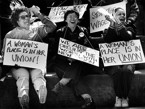 Labour Quotes, Labor Day History, Labor Movement, Labor Union, Protest Signs, Workers Rights, Three Graces, Powerful Images, Office Signs