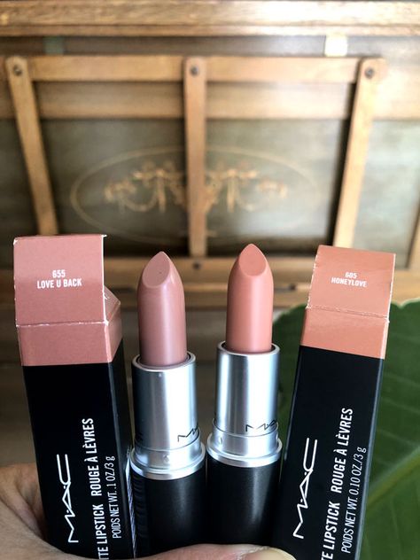 40 Transforming Your Look With MAC’s Versatile Shades : Love U Back Vs Honeylove Mac Honeylove, Mac Nude Lipstick, Lipstick Colours, Lipstick Aesthetic, Perfect Nude Lipstick, Mac Lipstick Colors, Mac Lipstick Swatches, Mac Lipstick Shades, Mac Lipsticks