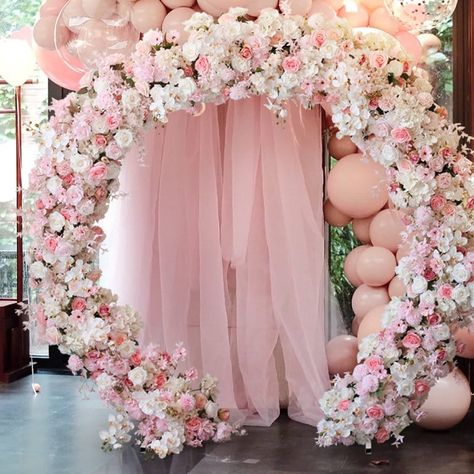 Flower Aisle, Pineapple Cupcake, White Wedding Arch, Party Arch, Wedding Archway, Pink White Flowers, White Flower Arrangements, Pink And White Weddings, Aisle Runners