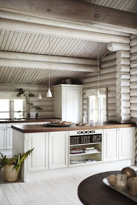 decordemon the blog ... a daily dose of stunning interiors, inspiration boards and design. Rustic Log Cabin Interior, Log Cabin Interior Design, Log Cabin Kitchen, Dapur Rustic, Log Home Interior, Modern Log Cabins, Modern Log Cabin, Cabin Interior Design, Log Cabin Interior