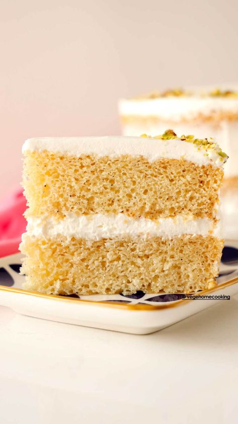 Cake With Condensed Milk, Condensed Milk Cake, Indian Cake, Tres Leches Cake Recipe, Cardamom Cake, Milk Cake, Tres Leches Cake, Eggless Cake, Tres Leches