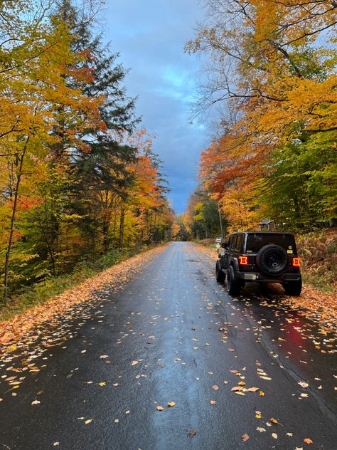 Fall photo in Muskoka Canada with a Jeep Canada Fall Aesthetic, Muskoka Aesthetic, Fall In Canada, Fall Rain, Widget Pics, Fall Lovers, Lake Cottage, Disney California Adventure, Autumn Vibes