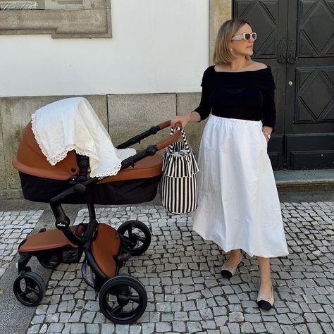 Stylish and always iconic with the mima xari in camel @dianacarneiiro 💙 #sharemymima #mimakids #stroller #mimaxari #xaristroller #xari #strolls #summer Mima Xari, Stroller, Camel, On Instagram, Quick Saves, Instagram